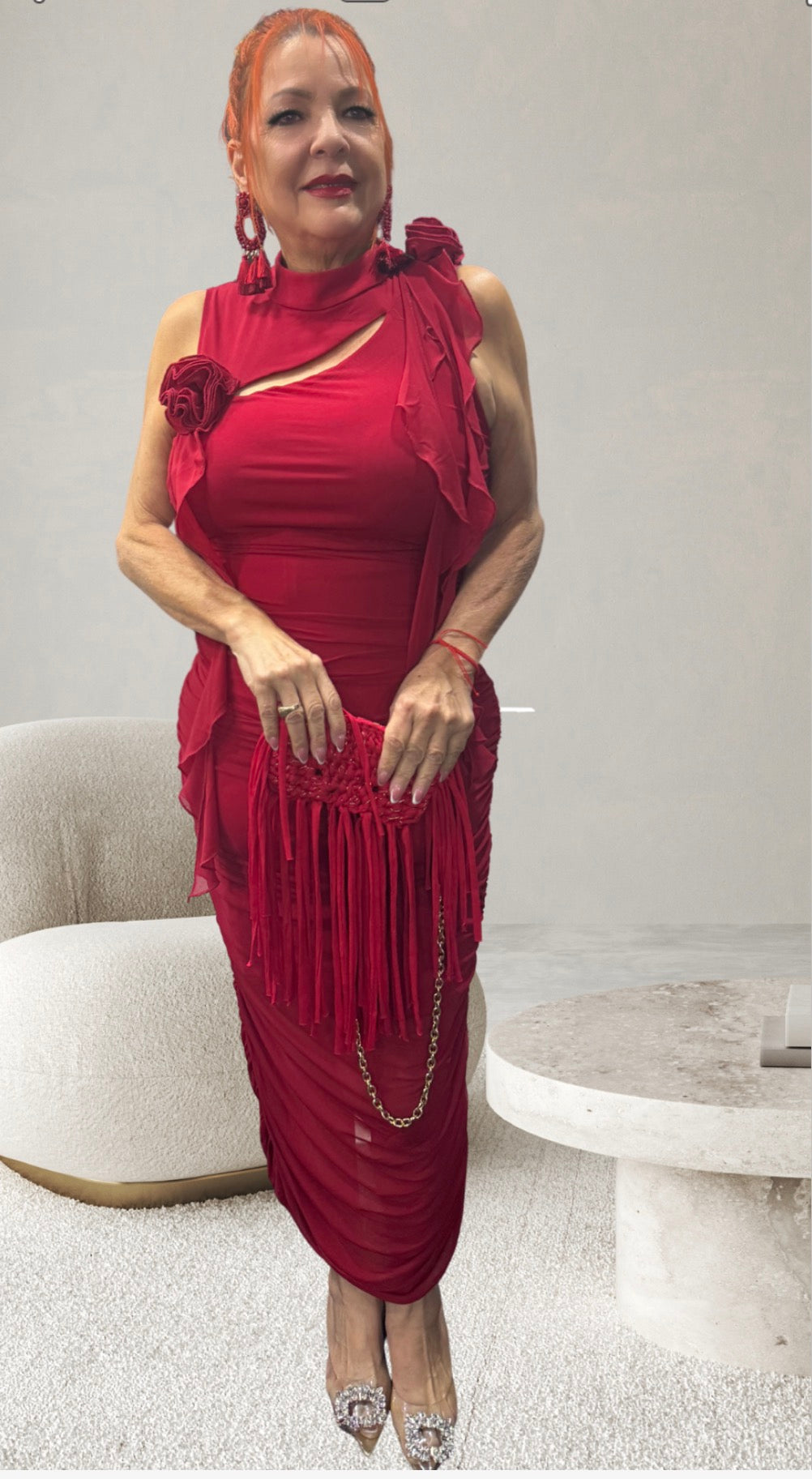 Elegancia Drapeada en Rojo